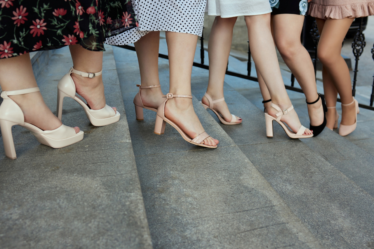 Walking in block heels discount